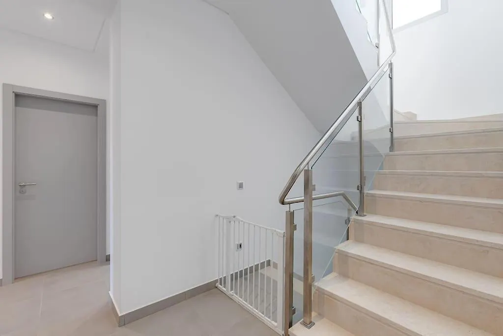 Villa Limoeiro - Beautiful New Home Nestled In The Heart Of Gale Guia   Guia (Faro)