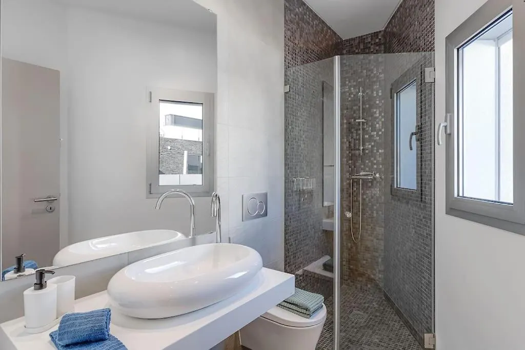 Villa Limoeiro - Beautiful New Home Nestled In The Heart Of Gale Guia  0*, Guia (Faro) Portugal